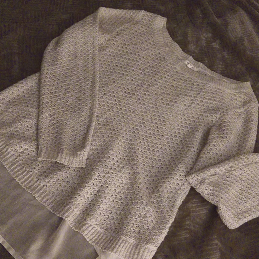 ☀️5 for $20☀️ EUC Crochet Top